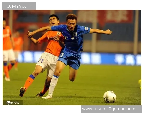 足球大师光辉岁月落幕球员退役后的新征程与人生选择 足球大师光辉岁月落幕球员退役后的新征程与人生选择